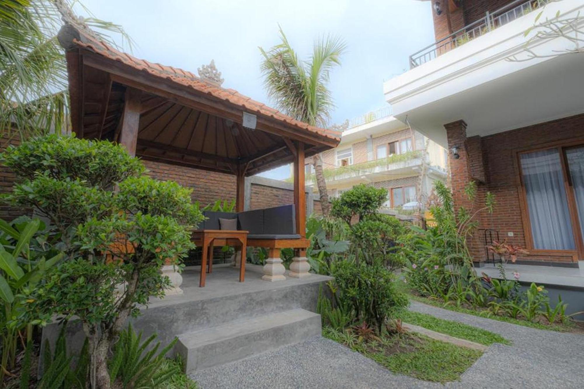 Bali Bata Canggu Guesthouse Esterno foto